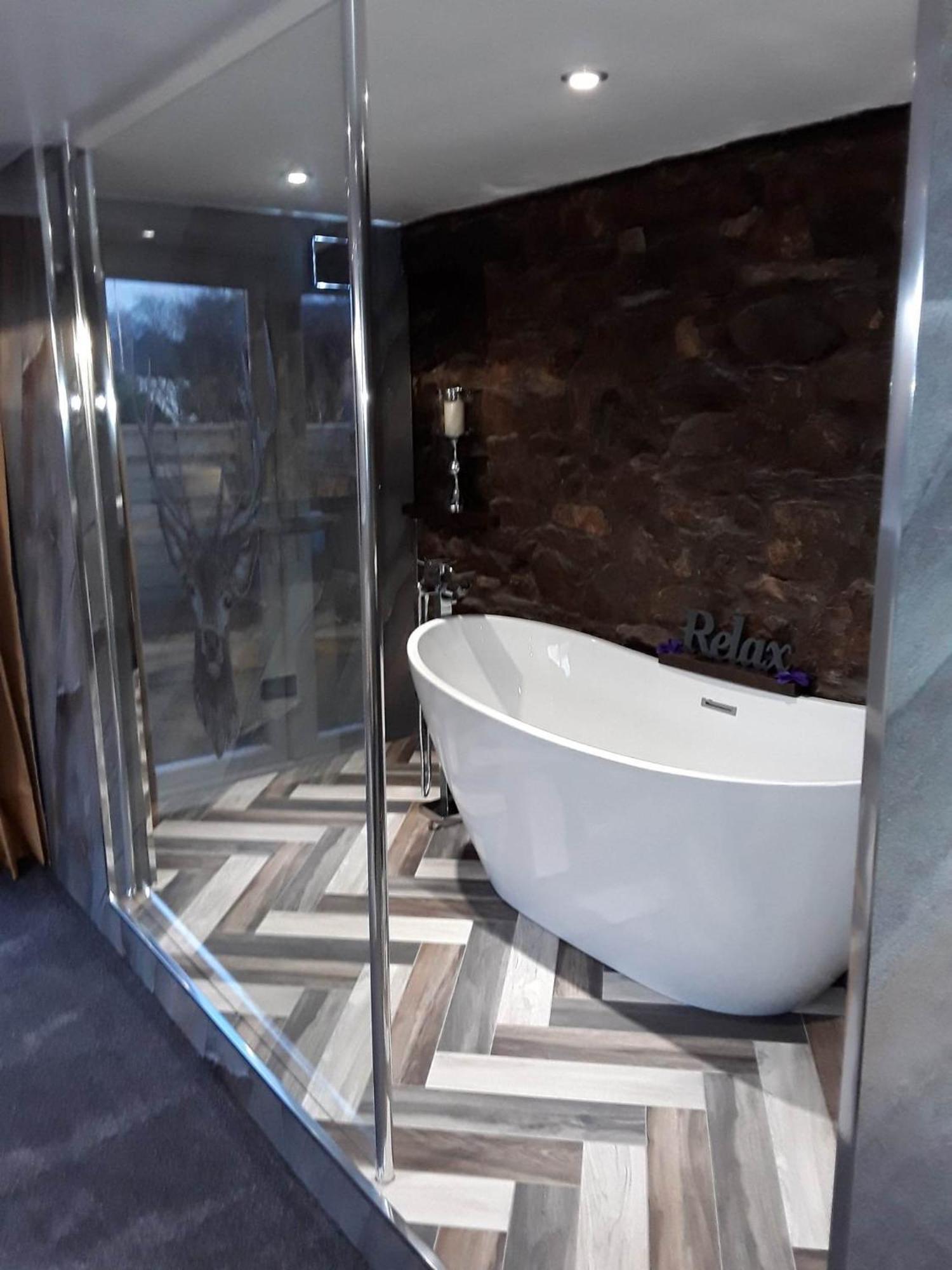 No 7 Boutique Apartment ウルバーストン エクステリア 写真