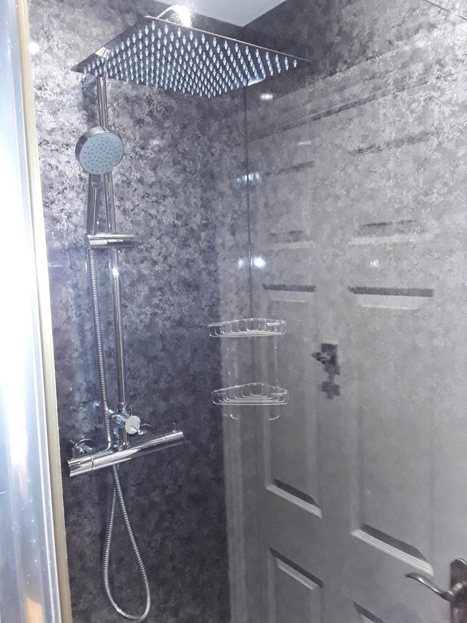 No 7 Boutique Apartment ウルバーストン エクステリア 写真